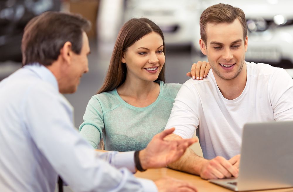 Seguro automotivo: vale a pena fazer com a corretora ou com o banco?